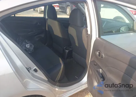 2012 Nissan Versa 1.6 Sv z USA, uszkodzony, nr VIN 3N1CN7AP1CL820844